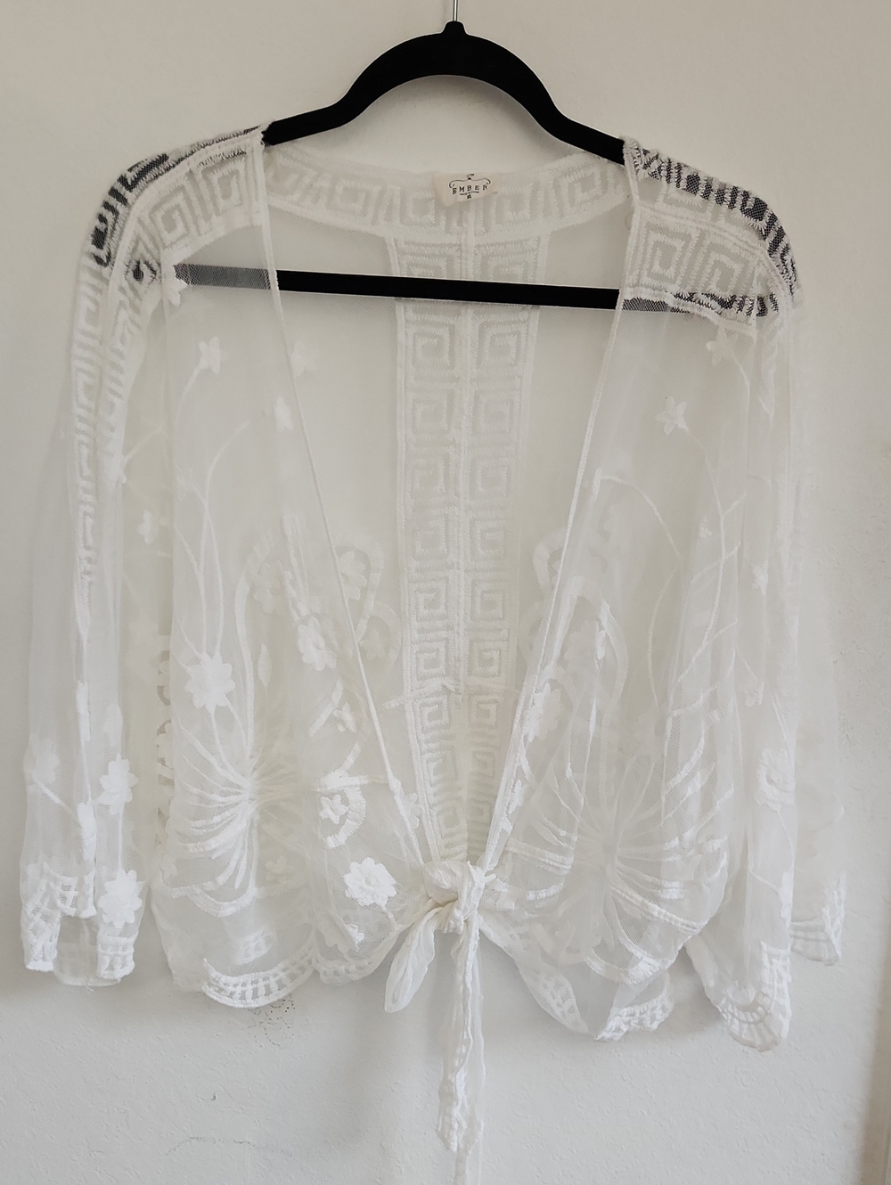 Boho ​Ember White Sheer Embroidered Floral Lace Tie-Front Top / Kimono